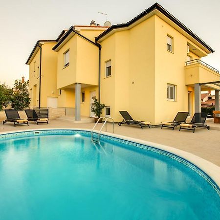 Villa Cera Pula Bagian luar foto