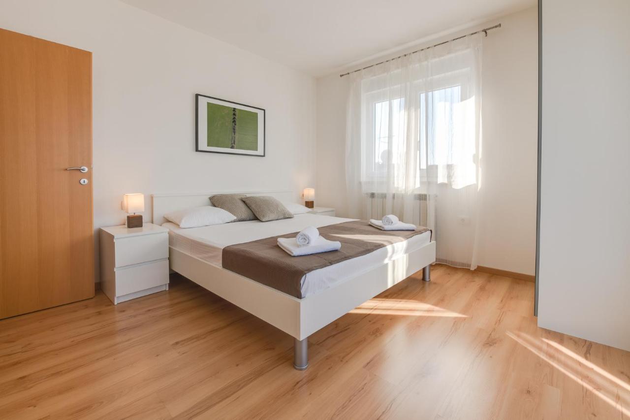 Villa Cera Pula Bagian luar foto